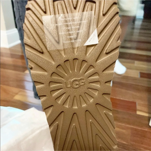 Ugg BAILEY BOW II BOOT - Picture 8 of 14